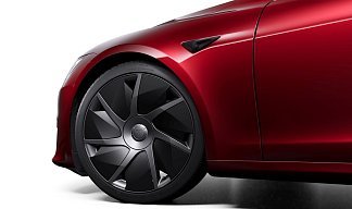Tesla Model S Long Range красного цвета 2025 года на 21 колёсах фото 4