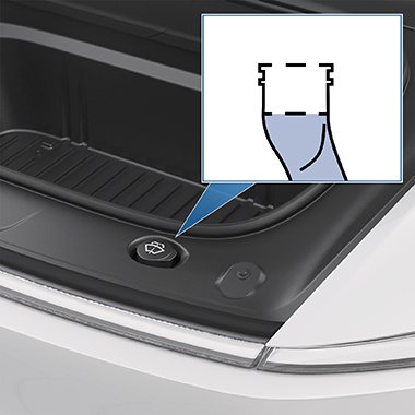 Крышка заливной горловины с увеличенным изображением целевого уровня заполнения.