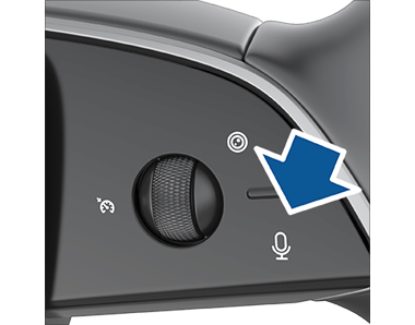 Стрелка, указывающая на кнопку микрофона.