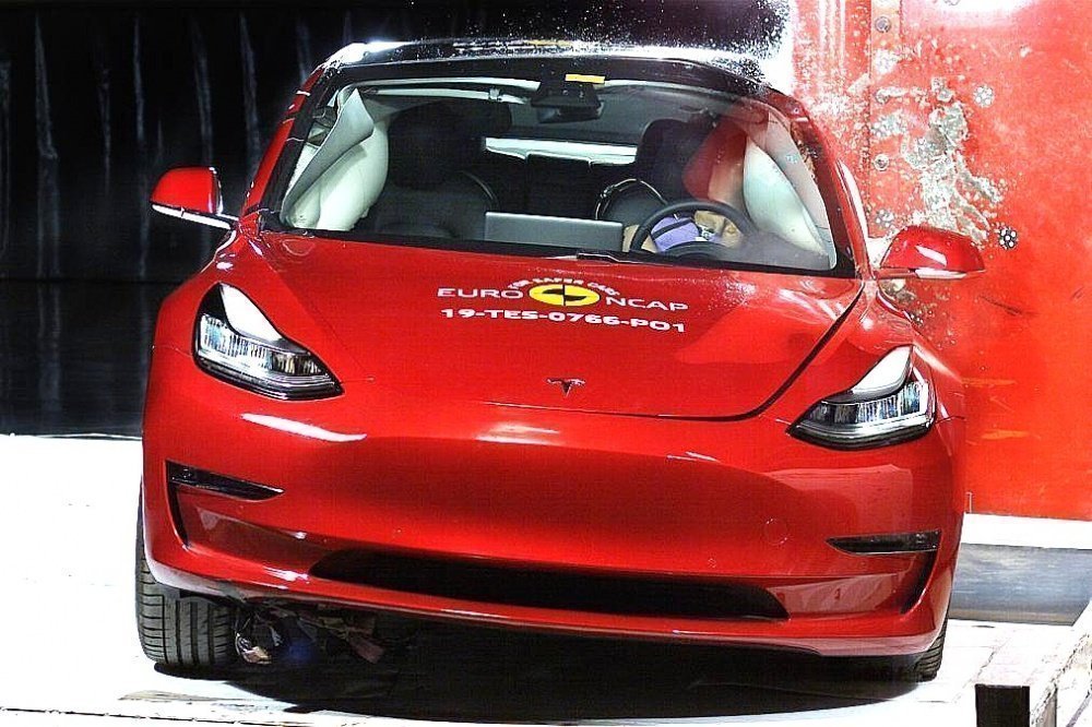Tesla Model 3 установила рекорд в краш-тестах Euro NCAP