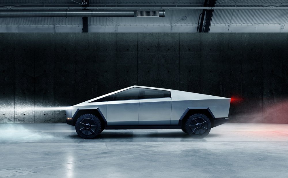 Первые Tesla CYBRTRCK могут быть выпущены уже в мае 2021 г.