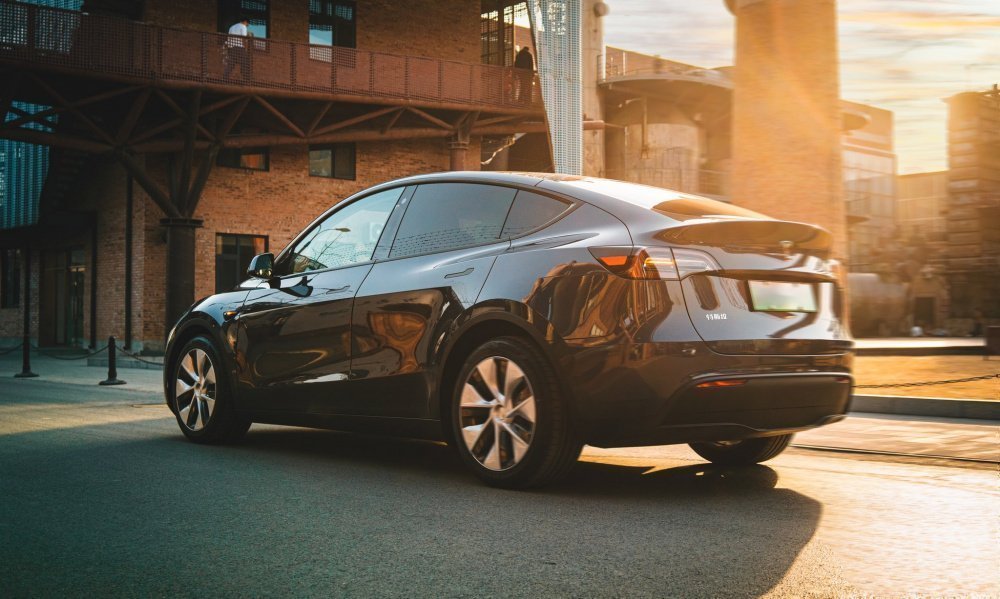 Продажи Tesla в Китае продолжают удивлять