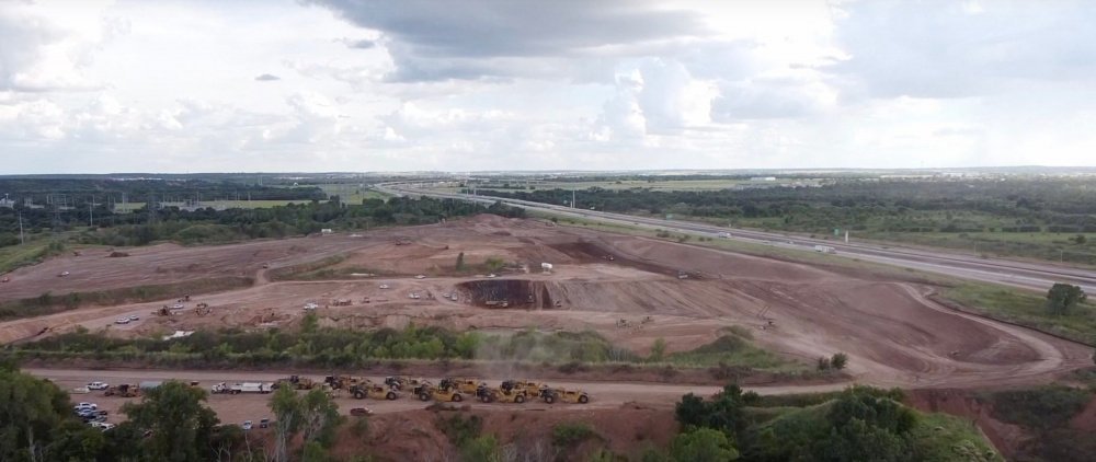 Tesla уже начала подготовку к строительству фабрики в Техасе [видео]