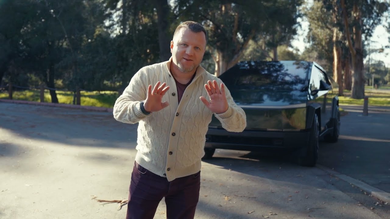 Tesla Cybertruck плавно приближается к Москве!