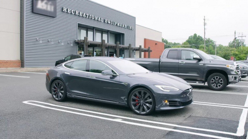 Лучшие ролики о Tesla, сделанные фанатами в рамках конкурса Project Loveday