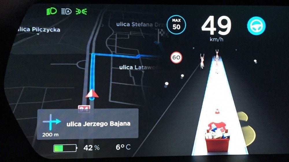 Первый взгляд на обновленную навигационную систему Tesla