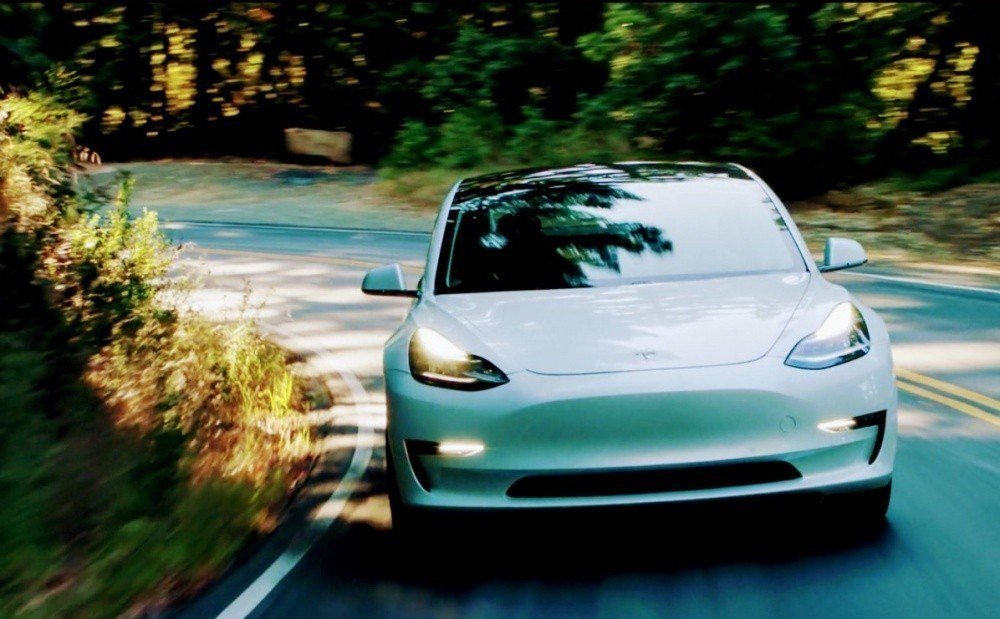 Массовые поставки Tesla Model 3 начнутся на этой неделе