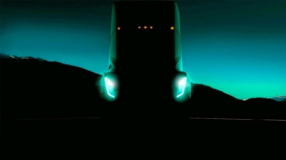 Новые подробности о Tesla Model Y и тягаче Semi Truck