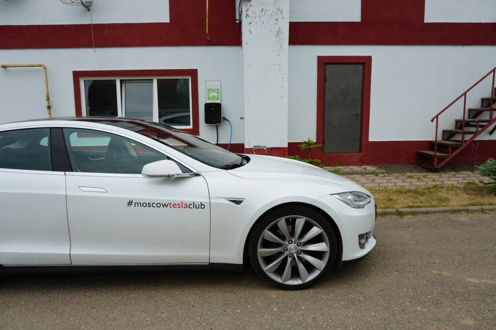 Moscow Tesla Club открывает “Окно в Европу”