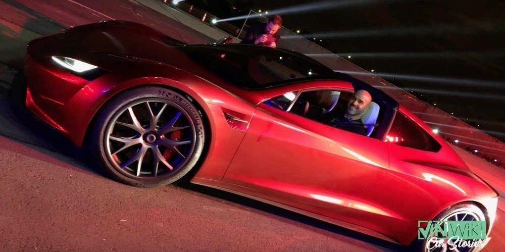 Тест-пилот Tesla высоко оценил возможности нового Roadster