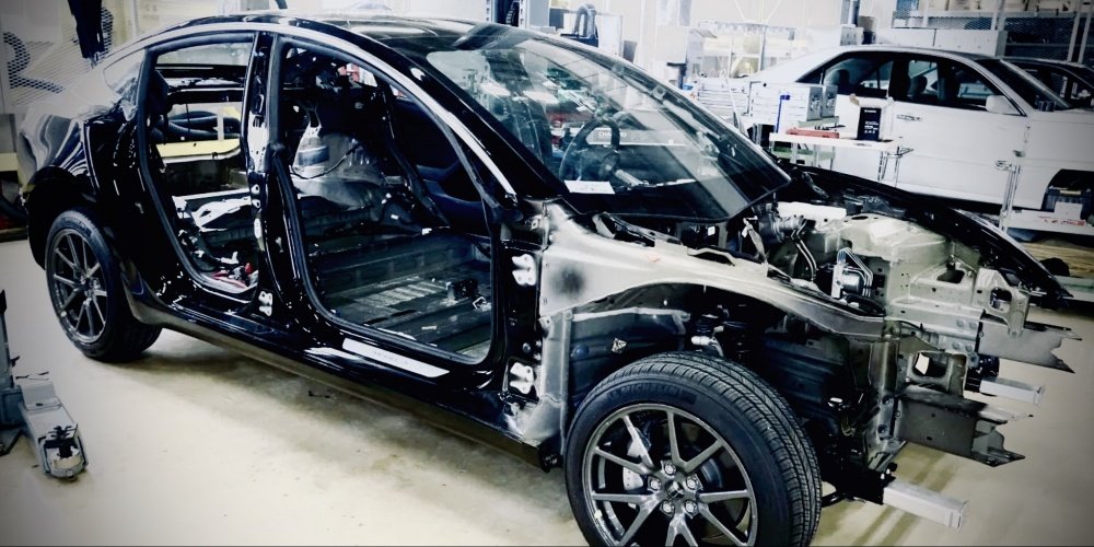 Полный разбор Model 3 изданием Nikkei показал, что другие автопроизводители отстают от Tesla на несколько лет