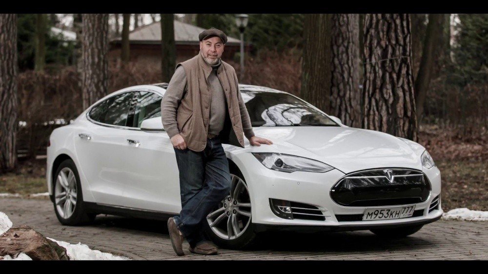 #MoscowTeslaStories. Один из первых владельцев Tesla в России - Игорь Писарский