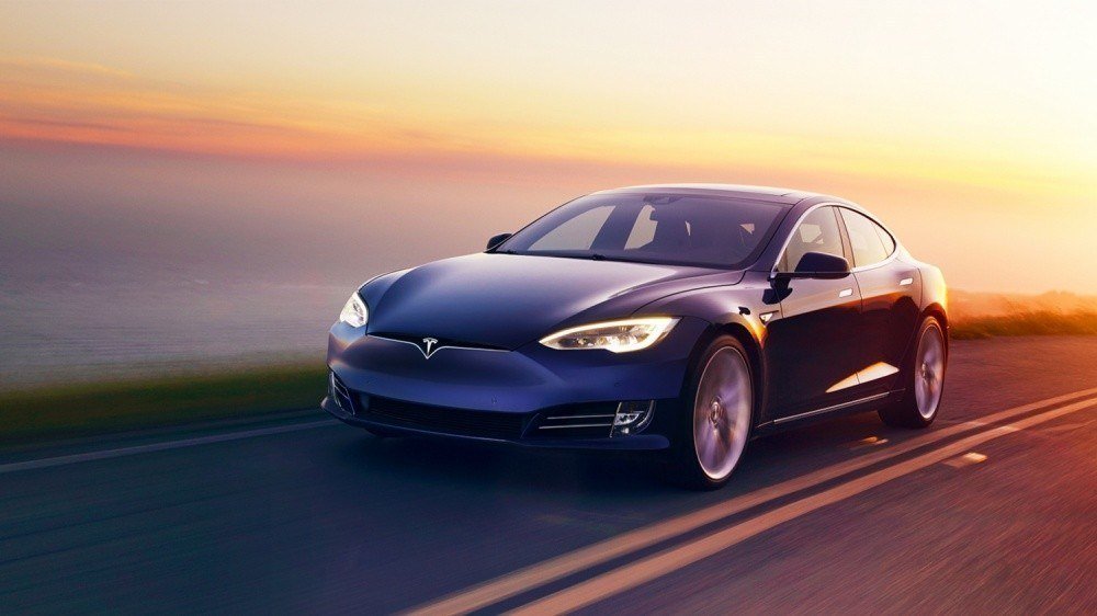 Специальное предложение по КАСКО для вашей Tesla