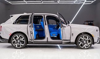 Rolls-Royce Cullinan Mansory серого цвета 2025 года на 23 колёсах фото 5