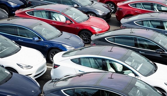 Пост в блоге «Daimler и BMW заказали 60 Tesla для своего сервиса такси | Блог Moscow Tesla Club»