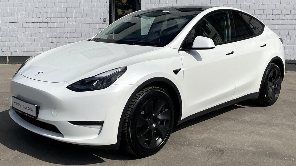 Фото 1 Tesla Model Y Long Range AWD. Купить в Москве
