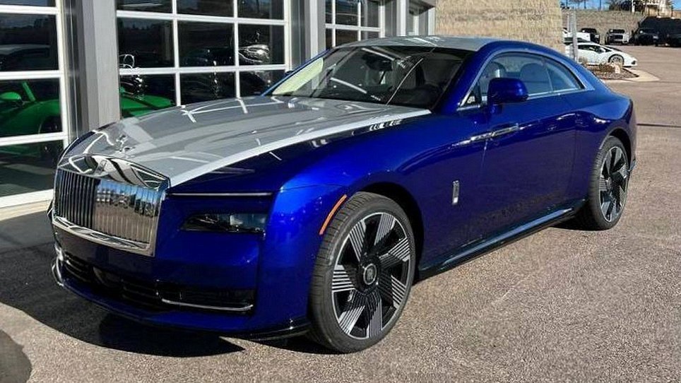 Фото 1 Rolls-Royce Spectre. Купить в Москве