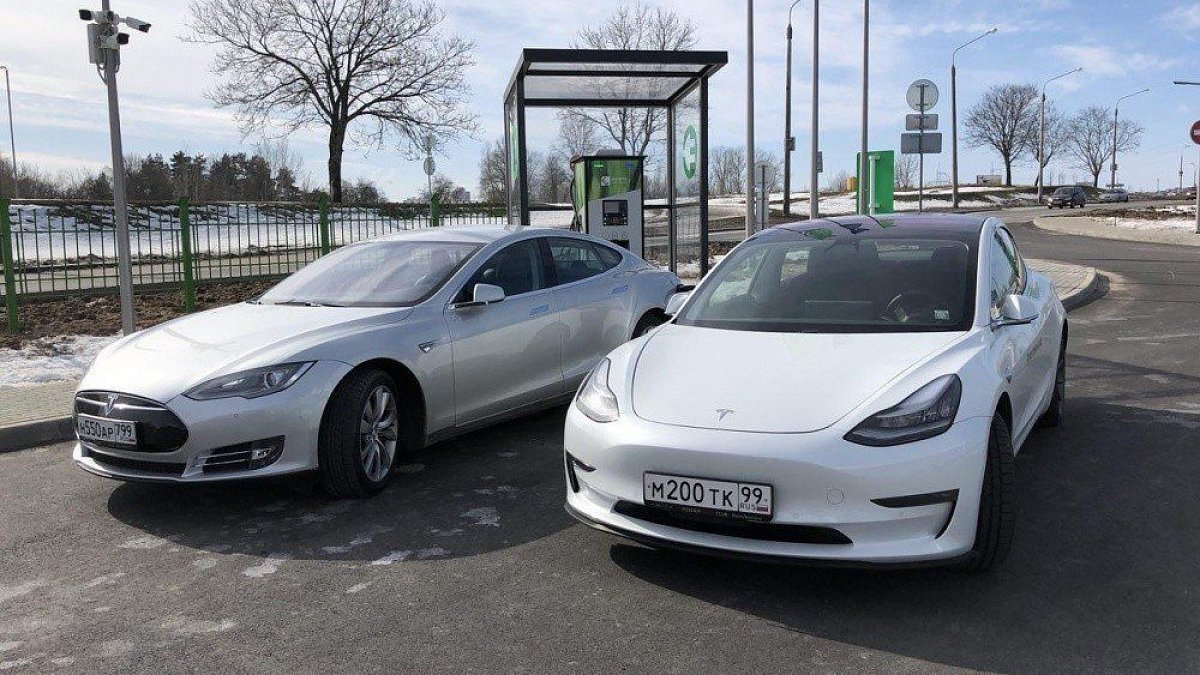Москва-Смоленск-Минск на Tesla Model 3 и Model S