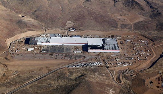 Пост в блоге «Tesla Gigafactory - видео с дрона по состоянию на декабрь 2016 [видео] | Блог Moscow Tesla Club»