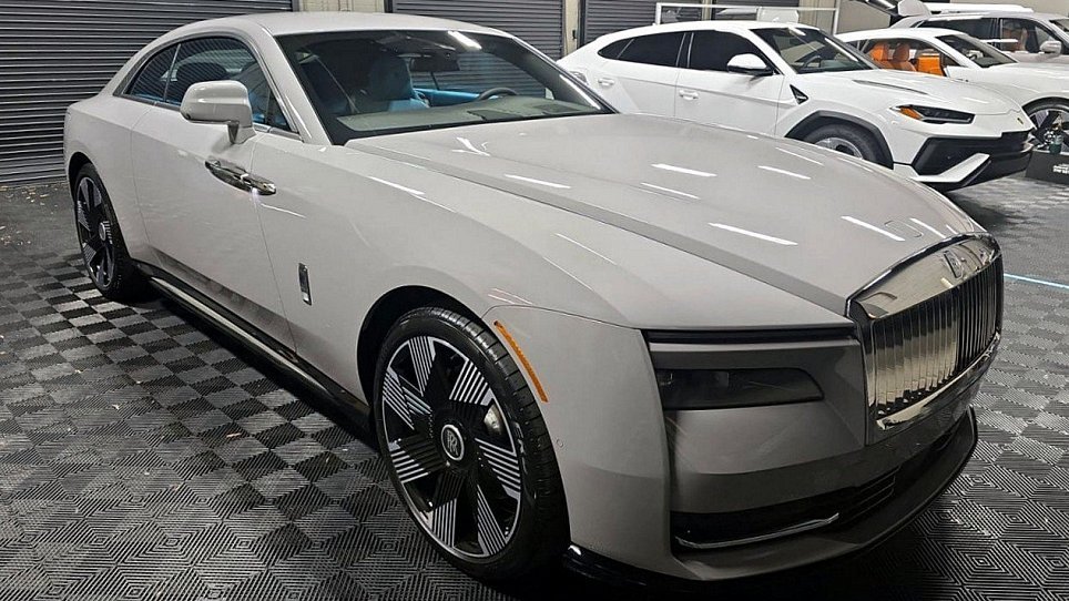 Фото 1 Rolls-Royce Spectre. Купить в Москве