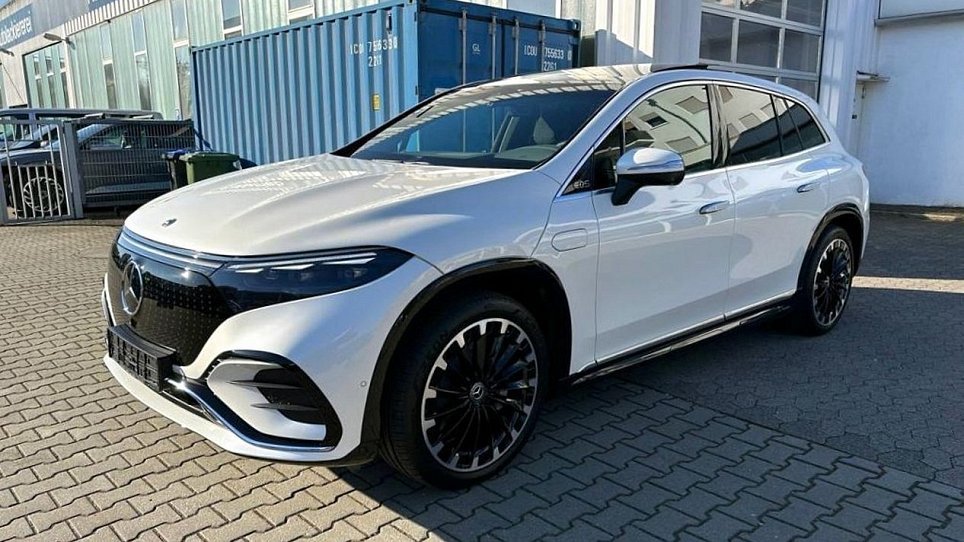 Фото 1 Mercedes-Benz EQS 580 4MATIC (SUV). Купить в Москве