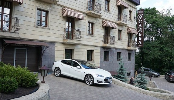 Пост в блоге «Прорубаем окно в Европу и запускаем зарядные станции в Вязьме и Смоленске - видео | Блог Moscow Tesla Club»