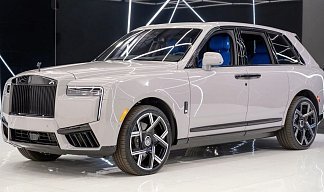 Rolls-Royce Cullinan Mansory серого цвета 2025 года фото 1