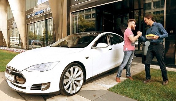 Пост в блоге «Заряжаем Tesla на буксире [видео] | Блог Moscow Tesla Club»