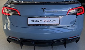 Tesla Model 3 Long Range голубого цвета 2020 года на 19 колёсах фото 2