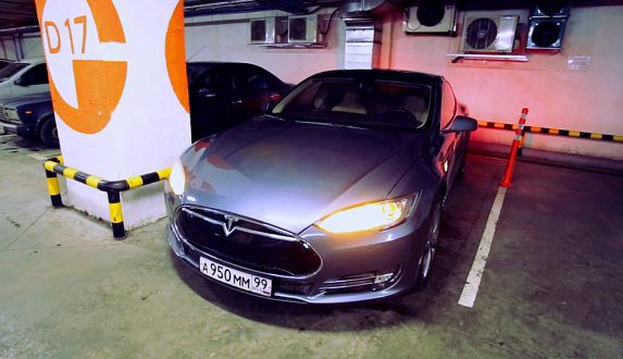 Пост в блоге «#MoscowTeslaStories Александр Чачава о гонках на треке и сколько яблок помещается в Tesla Model S | Блог Moscow Tesla Club»