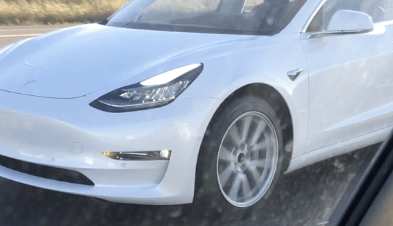 Пост в блоге «Видео прототипа Tesla Model 3 в 4K от Electrek [видео] – обзоры электромобилей»