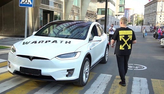Пост в блоге «Tesla на 25-летие блогеру Warpath - самая необычная выдача Model X P100D — блог Moscow Tesla Club»