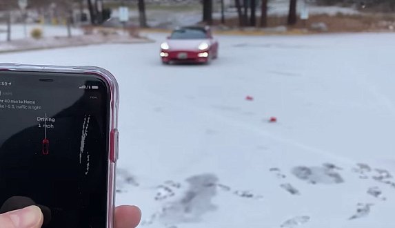 Пост в блоге «Видео: Tesla Model 3 движется к владельцу на Smart Summon по заснеженной парковке | Блог Moscow Tesla Club»