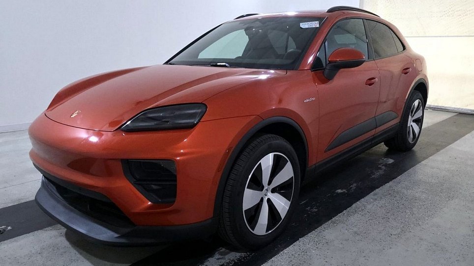 Фото 1 Porsche Macan 4. Купить в Москве