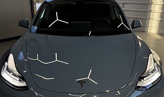 Tesla Model 3 Long Range голубого цвета 2020 года на 19 колёсах фото 4