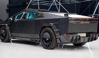 Tesla Cybertruck All-Wheel Drive Mansory Elongation черного цвета 2024 года на 20 колёсах фото 3