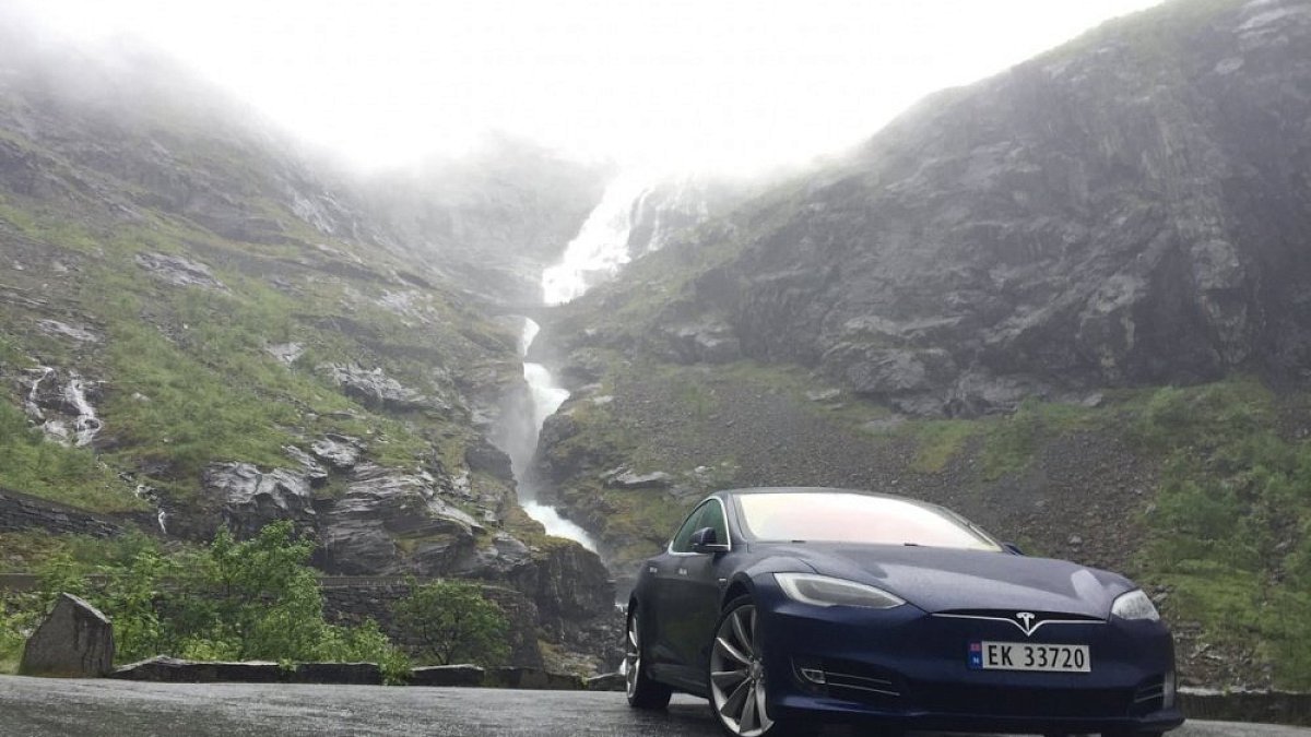 В июне Tesla стала самым продаваемым автобрендом в Норвегии