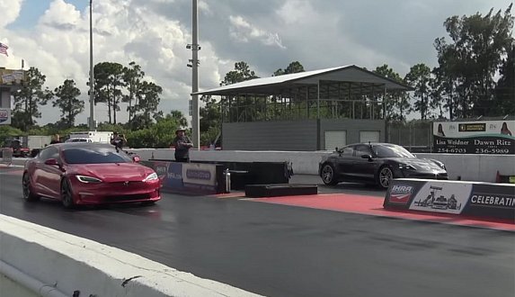 Пост в блоге «Tesla Model S Plaid невероятно быстра даже с низким зарядом батареи | Блог Moscow Tesla Club»