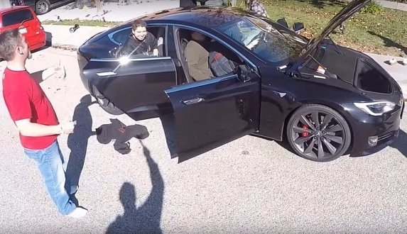 Пост в блоге «Tesla Model S P100D вмещает 19 человек | Блог Moscow Tesla Club»