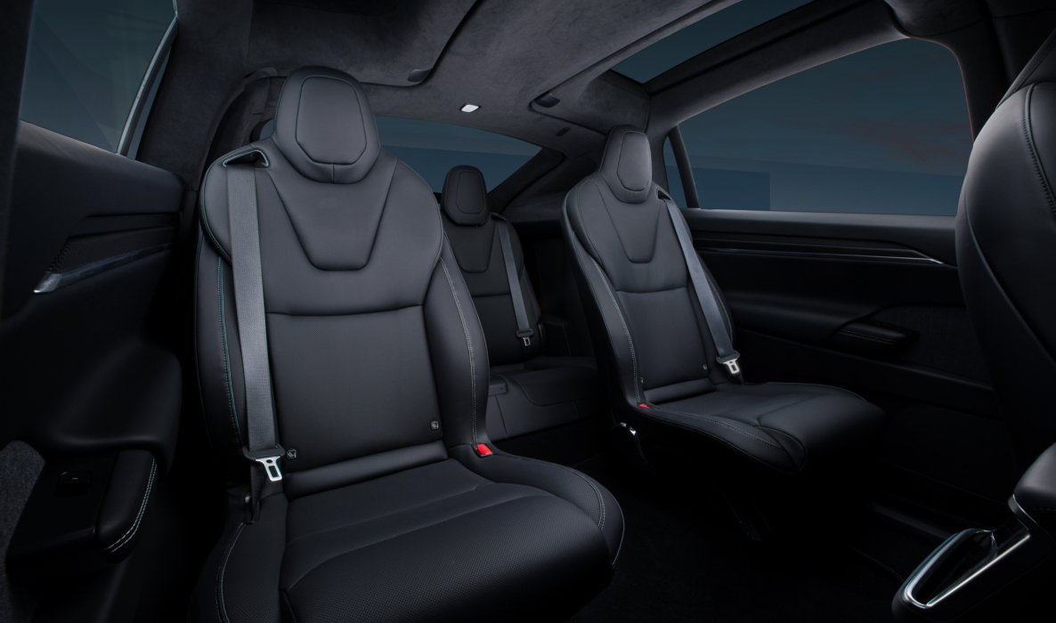 Фото Tesla Model X (9 слайд)