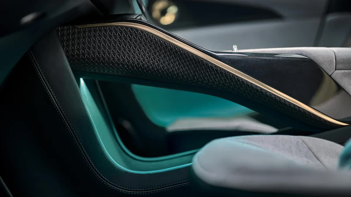 Фото Lotus Eletre (15 слайд)