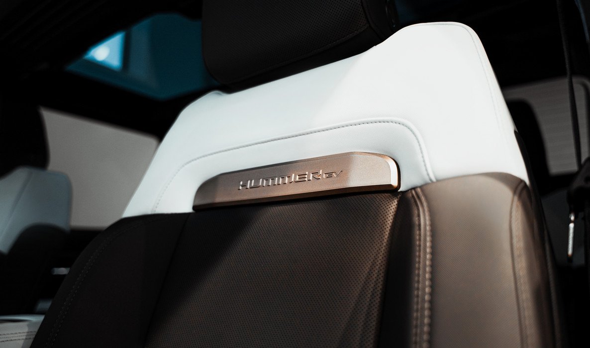 Фото Hummer EV (10 слайд)