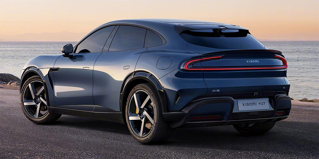 Фото Xiaomi YU7 (3 слайд)