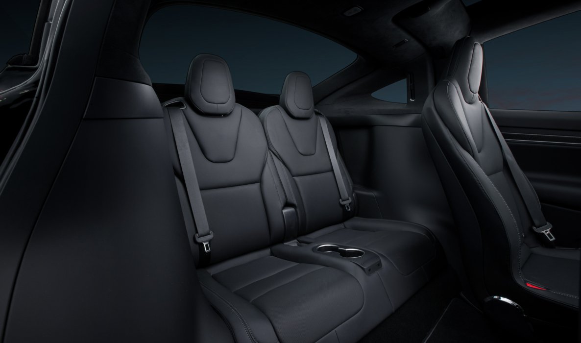 Фото Tesla Model X (8 слайд)