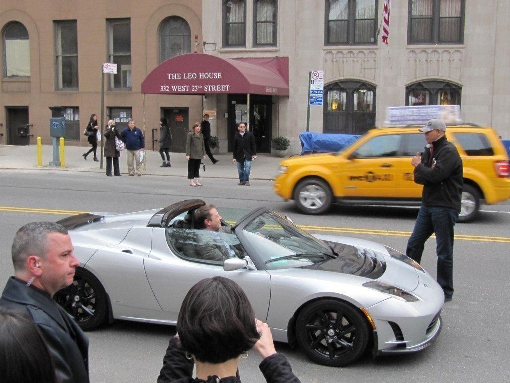 revenge-of-the-electric-car-premiere_100347935_l